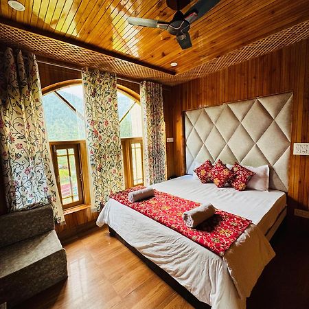 Frosty Mountain Resort Pahalgam Ngoại thất bức ảnh